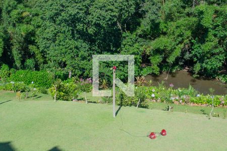 Casa à venda com 329m², 4 quartos e 16 vagas Casa à venda com 329m², 4 quartos e 16 vagasÁrea Externa