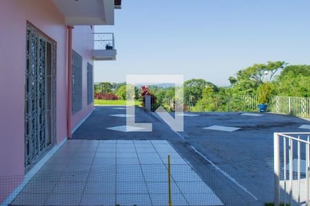 Casa à venda com 329m², 4 quartos e 16 vagas Casa à venda com 329m², 4 quartos e 16 vagasÁrea Externa