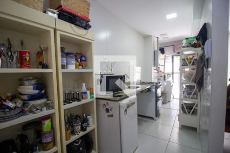 Apartamento à venda com 84m², 3 quartos e 1 vaga Apartamento à venda com 84m², 3 quartos e 1 vagaCozinha e Área de Serviço