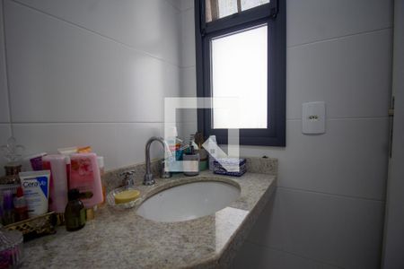 Apartamento à venda com 84m², 3 quartos e 1 vaga Apartamento à venda com 84m², 3 quartos e 1 vagaBanheiro da Suíte