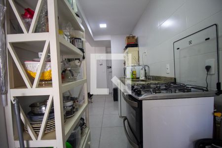Apartamento à venda com 84m², 3 quartos e 1 vaga Apartamento à venda com 84m², 3 quartos e 1 vagaCozinha e Área de Serviço