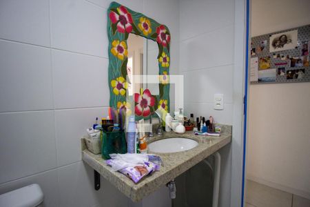 Apartamento à venda com 84m², 3 quartos e 1 vaga Apartamento à venda com 84m², 3 quartos e 1 vagaBanheiro Social