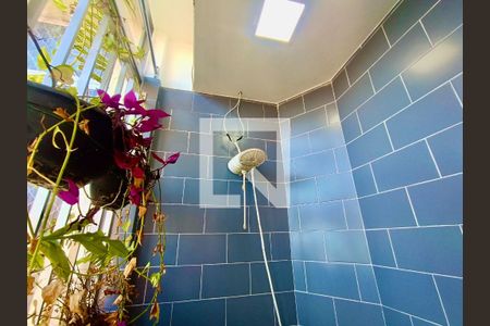 Apartamento à venda com 130m², 2 quartos e sem vagaSuíte banheiro