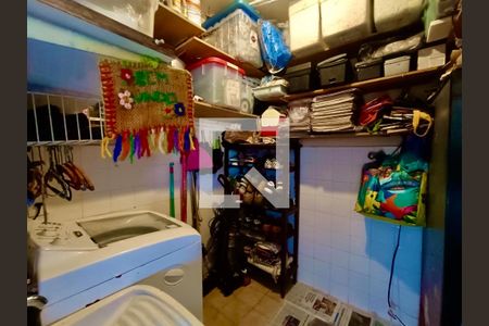 Apartamento à venda com 130m², 2 quartos e sem vagaÁrea serviço