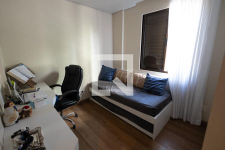 Apartamento à venda com 153m², 3 quartos e 2 vagasQuarto 3