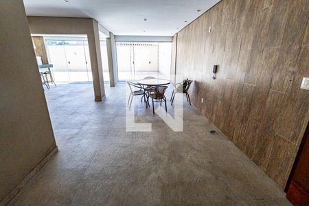 Apartamento à venda com 153m², 3 quartos e 2 vagasArea comum: salão de festas, piscina