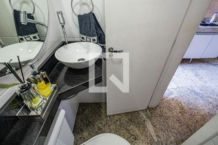 Apartamento à venda com 153m², 3 quartos e 2 vagasLavabo