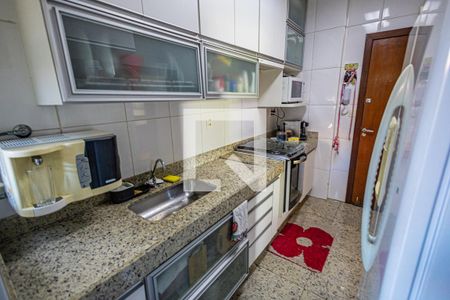 Apartamento à venda com 153m², 3 quartos e 2 vagasCozinha