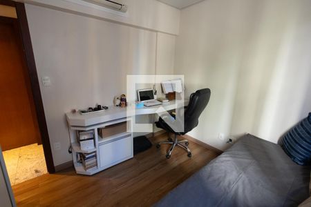Apartamento à venda com 153m², 3 quartos e 2 vagasQuarto 3