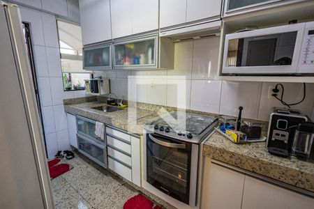 Apartamento à venda com 153m², 3 quartos e 2 vagasCozinha
