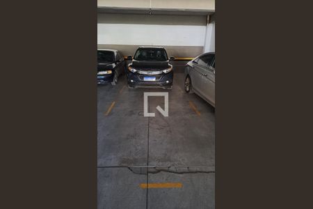 Apartamento à venda com 153m², 3 quartos e 2 vagas Apartamento à venda com 153m², 3 quartos e 2 vagasVagas de garagem