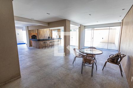 Apartamento à venda com 153m², 3 quartos e 2 vagasArea comum: salão de festas, piscina
