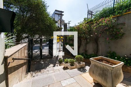 Apartamento para alugar com 24m², 1 quarto e 1 vaga Apartamento para alugar com 24m², 1 quarto e 1 vagaHall de Entrada