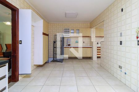 Casa à venda com 243m², 4 quartos e 5 vagasCozinha