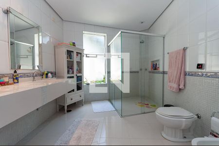 Casa para alugar com 500m², 4 quartos e 4 vagas Casa para alugar com 500m², 4 quartos e 4 vagasBanheiro Suíte 2