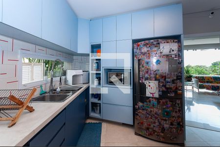 Casa para alugar com 500m², 4 quartos e 4 vagas Casa para alugar com 500m², 4 quartos e 4 vagasCozinha