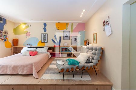 Casa para alugar com 500m², 4 quartos e 4 vagas Casa para alugar com 500m², 4 quartos e 4 vagasQuarto 1 Suíte