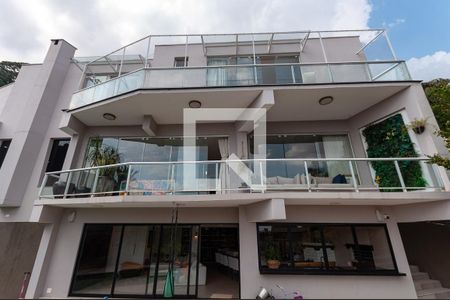 Casa para alugar com 500m², 4 quartos e 4 vagas Casa para alugar com 500m², 4 quartos e 4 vagasFachada interna