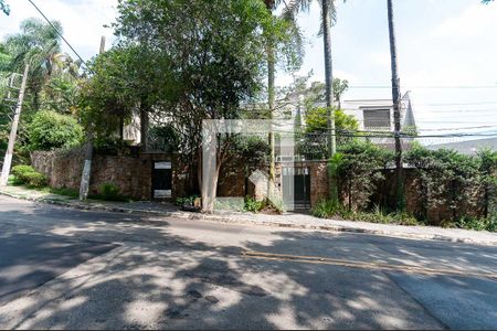 Casa para alugar com 500m², 4 quartos e 4 vagas Casa para alugar com 500m², 4 quartos e 4 vagasFachada Externa