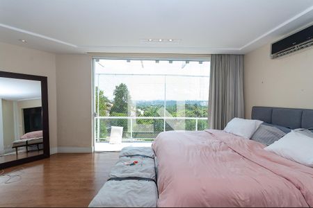 Casa para alugar com 500m², 4 quartos e 4 vagas Casa para alugar com 500m², 4 quartos e 4 vagasQuarto 2 Suíte