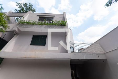 Casa para alugar com 500m², 4 quartos e 4 vagas Casa para alugar com 500m², 4 quartos e 4 vagasFachada Frente