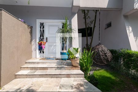 Casa para alugar com 500m², 4 quartos e 4 vagas Casa para alugar com 500m², 4 quartos e 4 vagasEntrada Social