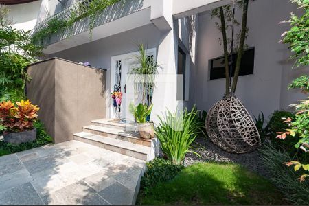 Casa para alugar com 500m², 4 quartos e 4 vagas Casa para alugar com 500m², 4 quartos e 4 vagasEntrada Social