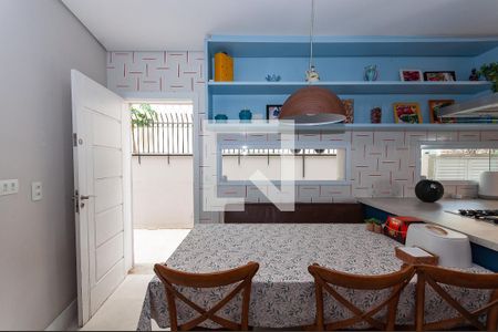 Casa para alugar com 500m², 4 quartos e 4 vagas Casa para alugar com 500m², 4 quartos e 4 vagasCozinha