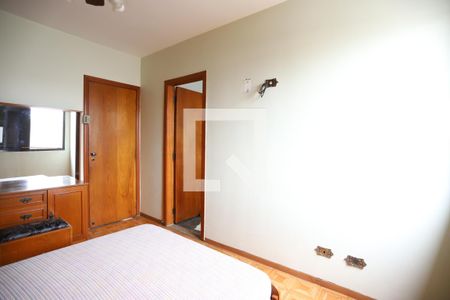 Apartamento para alugar com 160m², 3 quartos e 1 vaga Apartamento para alugar com 160m², 3 quartos e 1 vagaSuíte 1