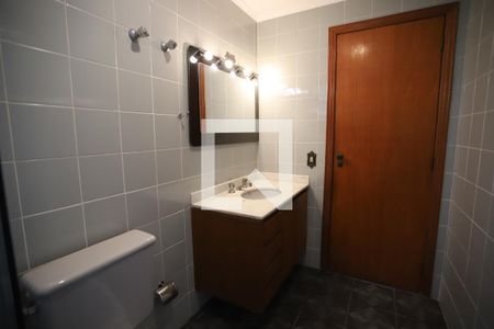 Apartamento para alugar com 160m², 3 quartos e 1 vaga Apartamento para alugar com 160m², 3 quartos e 1 vagaBanheiro