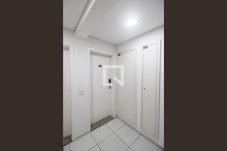 Apartamento à venda com 76m², 2 quartos e sem vaga Apartamento à venda com 76m², 2 quartos e sem vagaEntrada