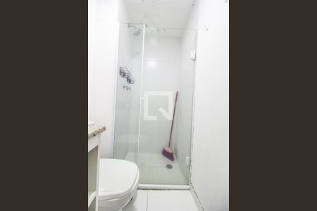 Apartamento à venda com 76m², 2 quartos e sem vaga Apartamento à venda com 76m², 2 quartos e sem vagaBanheiro da Suíte