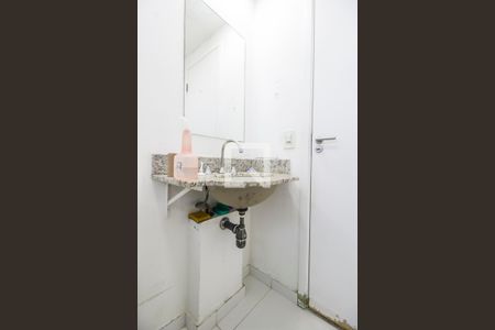 Apartamento à venda com 76m², 2 quartos e sem vaga Apartamento à venda com 76m², 2 quartos e sem vagaBanheiro 2