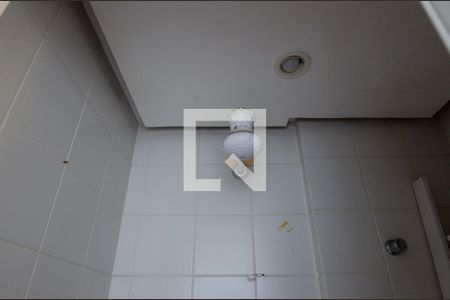 Apartamento para alugar com 100m², 3 quartos e 2 vagas Apartamento para alugar com 100m², 3 quartos e 2 vagasBanheiro de Serviço