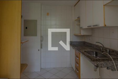 Apartamento para alugar com 100m², 3 quartos e 2 vagas Apartamento para alugar com 100m², 3 quartos e 2 vagasCozinha e Área de Serviço