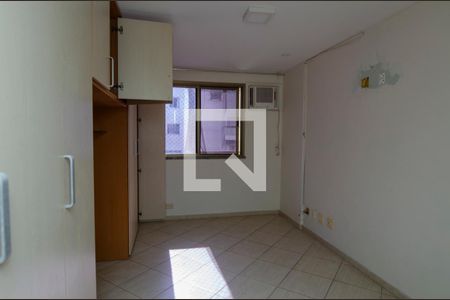 Apartamento para alugar com 100m², 3 quartos e 2 vagas Apartamento para alugar com 100m², 3 quartos e 2 vagasSuite