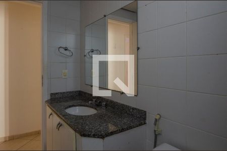 Apartamento para alugar com 100m², 3 quartos e 2 vagas Apartamento para alugar com 100m², 3 quartos e 2 vagasBanheiro social