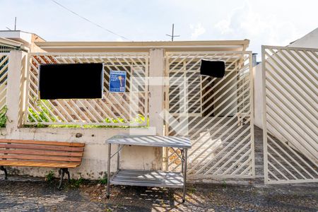 Casa à venda com 180m², 5 quartos e 2 vagasFachada