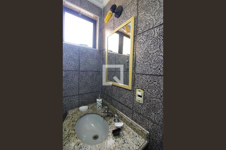 Apartamento à venda com 180m², 3 quartos e 4 vagasBanheiro Social