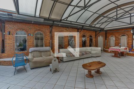 Casa de condomínio à venda com 555m², 4 quartos e 4 vagas Casa de condomínio à venda com 555m², 4 quartos e 4 vagasSala 2