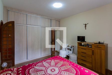 Casa de condomínio à venda com 555m², 4 quartos e 4 vagas Casa de condomínio à venda com 555m², 4 quartos e 4 vagasSuíte 2