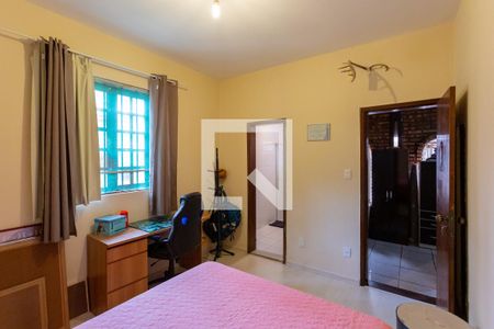 Casa de condomínio à venda com 555m², 4 quartos e 4 vagas Casa de condomínio à venda com 555m², 4 quartos e 4 vagasSuíte 4