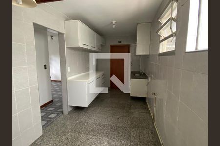 Apartamento para alugar com 70m², 2 quartos e 1 vagaCozinha