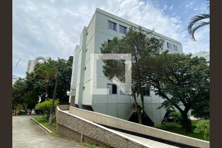 Apartamento para alugar com 70m², 2 quartos e 1 vagaFachada