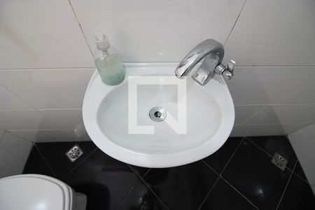 Casa à venda com 300m², 3 quartos e 4 vagasBanheiro de serviço