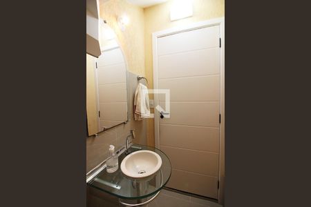 Casa à venda com 300m², 3 quartos e 4 vagasLavabo