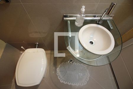 Casa à venda com 300m², 3 quartos e 4 vagasLavabo