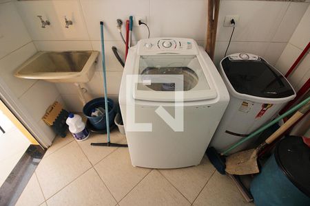 Casa à venda com 300m², 3 quartos e 4 vagasÁrea de Serviço