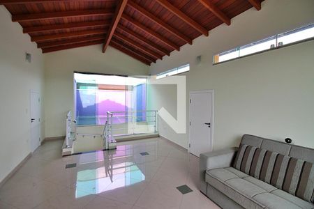 Casa à venda com 300m², 3 quartos e 4 vagasSala de TV