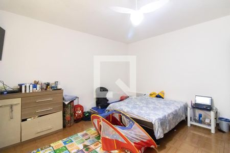 Casa à venda com 162m², 3 quartos e 2 vagasSuíte